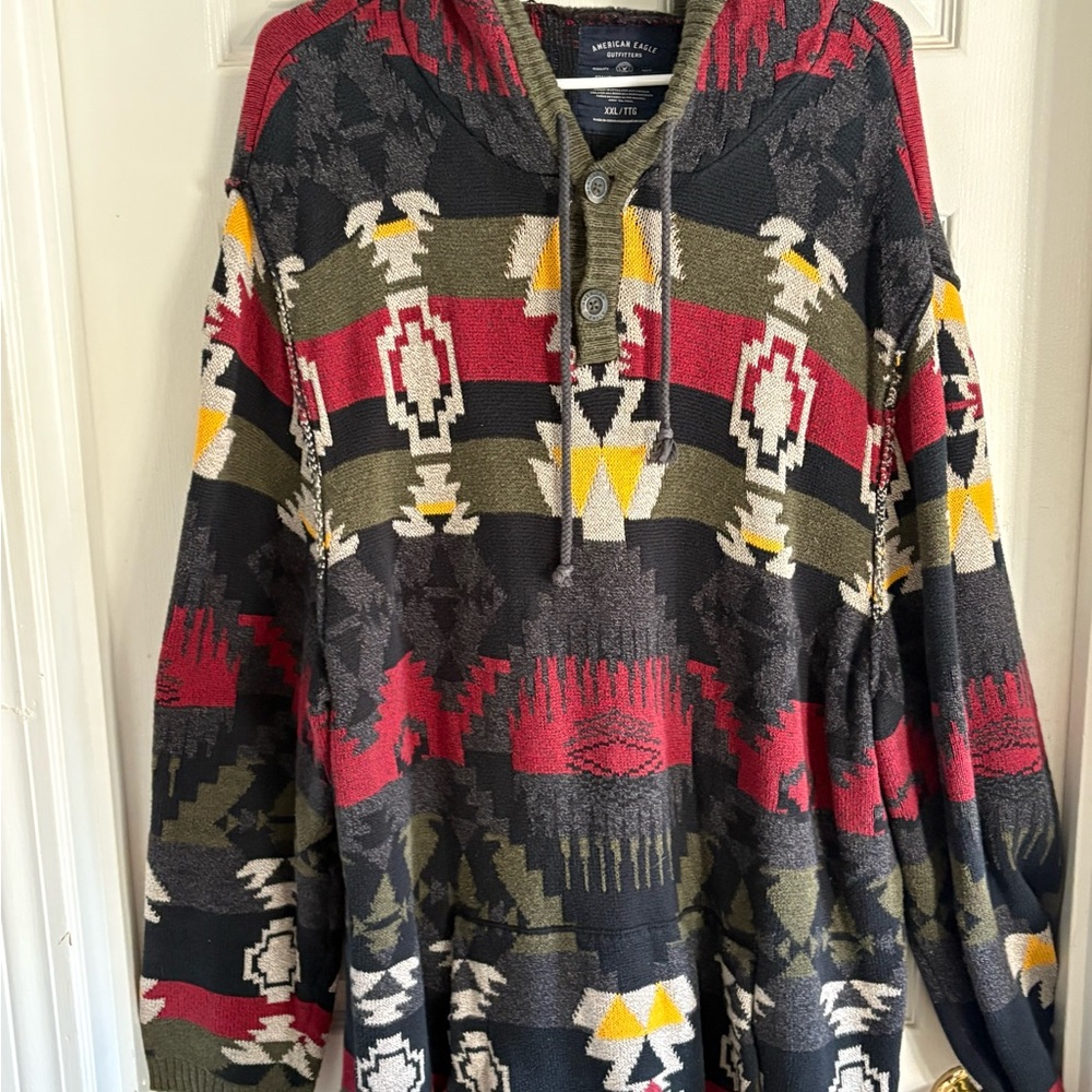 American Eagle Outfitters Black and Red Sweater